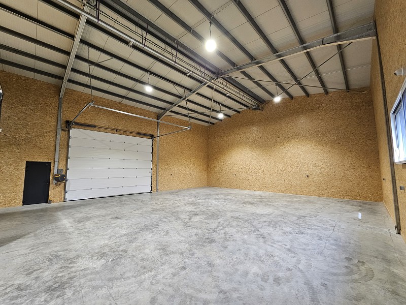 Agrandir la photo Local d'activité à vendre - 380.0 m2 - 44 - Loire-Atlantique